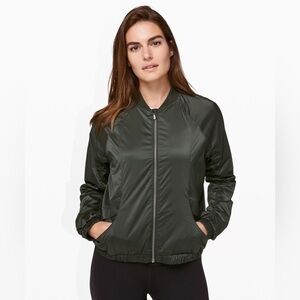 LULULEMON Above The Clouds Jacket Evergreen Wind + Water Resistant Sz 4